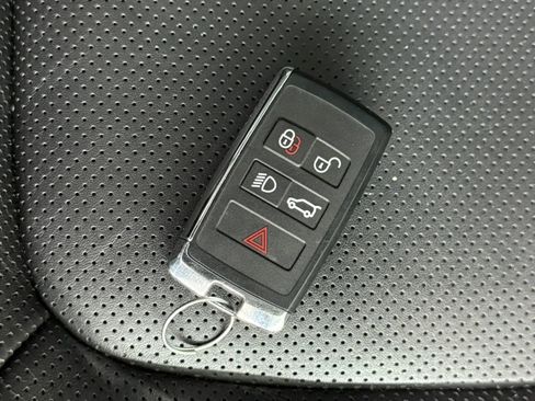 Used 2018 Land Rover Range Rover Supercharged image 55