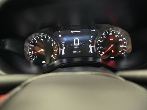 Used 2025 Jeep Compass Trailhawk AWD/4WD image 29