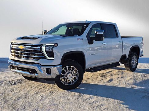 New 2025 Chevrolet Silverado 3500 LTZ w/ LTZ Premium Package AWD/4WD image 3