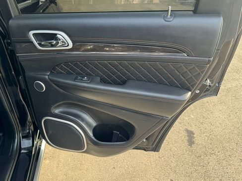 Used 2019 Jeep Grand Cherokee Summit image 40