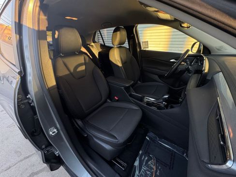 Used 2025 Buick Encore GX Preferred image 34