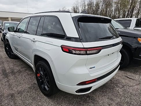 Used 2025 Jeep Grand Cherokee Limited 4xe image 9