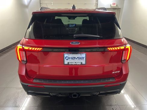 New 2026 Ford Explorer ST-Line w/ ST-Line Street Pack image 6