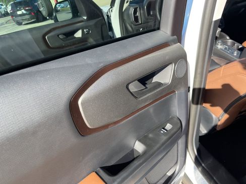 New 2025 Ford Bronco Sport Outer Banks w/ Outer Banks Tech Package+ image 38