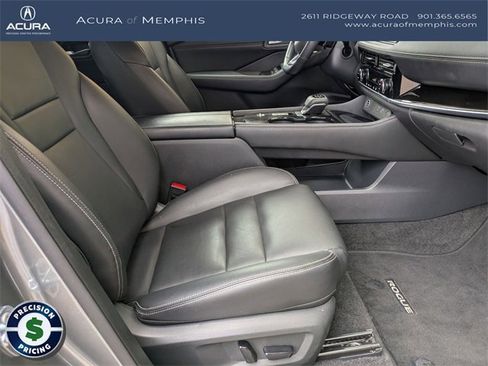 Used 2023 Nissan Rogue SL image 29