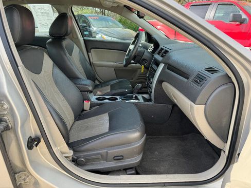 Used 2010 Mercury Milan Premier image 10