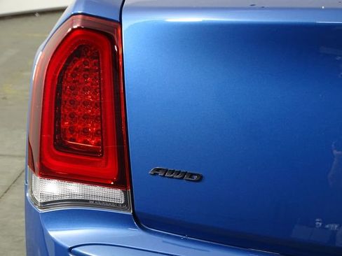 Used 2022 Chrysler 300 Touring w/ Sport Appearance Package image 43