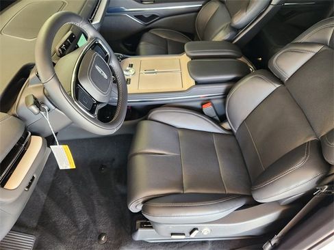 New 2025 Lincoln Navigator Reserve w/ Jet Appearance Package image 12