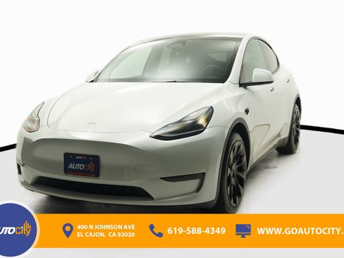 Used 2024 Tesla Model Y Long Range AWD/4WD image 1