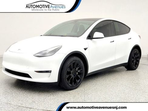 Used 2023 Tesla Model Y Long Range image 1