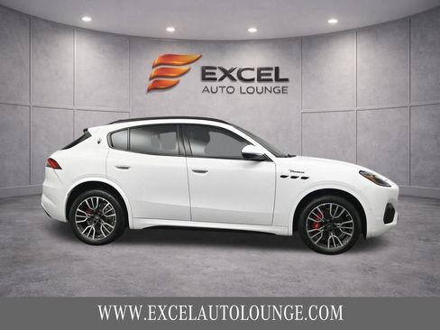 Used 2023 Maserati Grecale Modena image 7