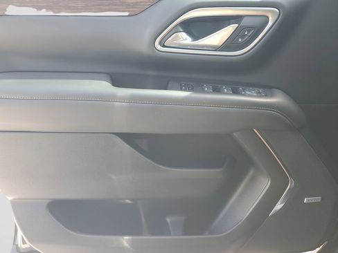 Used 2021 Chevrolet Tahoe High Country w/ Premium Package image 20