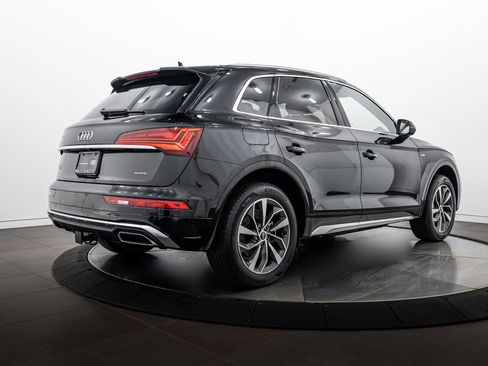 Certified 2023 Audi Q5 2.0T Premium Plus w/ Premium Plus Package AWD/4WD image 4