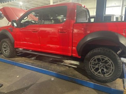 Used 2019 Ford F150 XLT w/ Equipment Group 302A Luxury AWD/4WD image 3