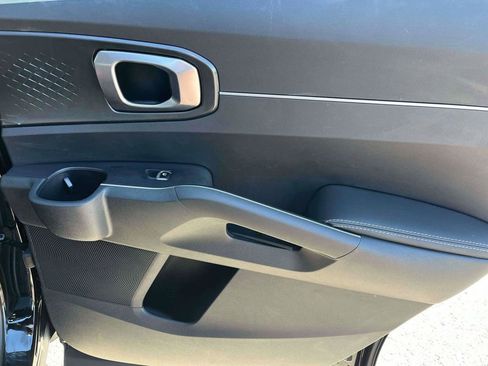 Used 2026 Kia Sorento S w/ S Panoramic Sunroof Package image 8