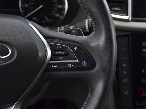 Used 2023 INFINITI QX50 Luxe w/ Accent Package FWD image 9