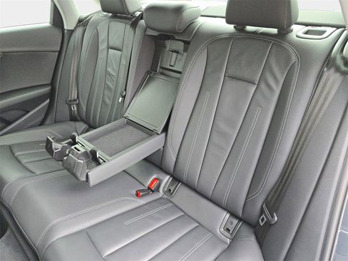 Used 2021 Audi A4 2.0T Premium w/ Convenience Package image 18