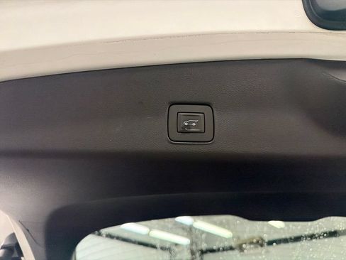 Used 2025 Chevrolet TrailBlazer RS w/ Convenience Package FWD image 20