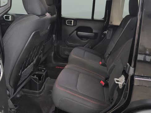 Used 2023 Jeep Wrangler Unlimited Rubicon w/ Dual Top Group AWD/4WD image 18