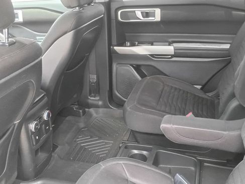 Used 2020 Ford Explorer XLT RWD image 17