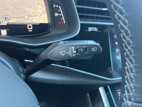 Used 2024 Audi SQ8 Premium Plus image 25