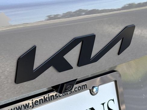 Used 2025 Kia Sorento SX AWD/4WD image 41