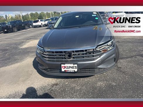 Used 2019 Volkswagen Jetta S image 4