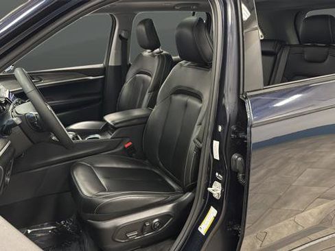 Used 2023 Jeep Grand Cherokee 4WD 4xe image 9