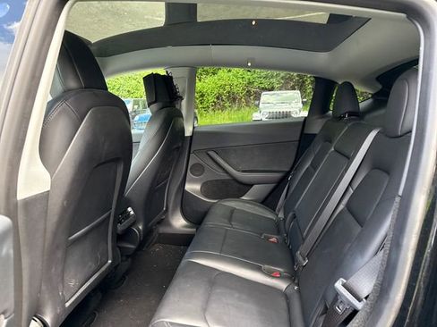 Used 2023 Tesla Model Y Long Range AWD/4WD image 12