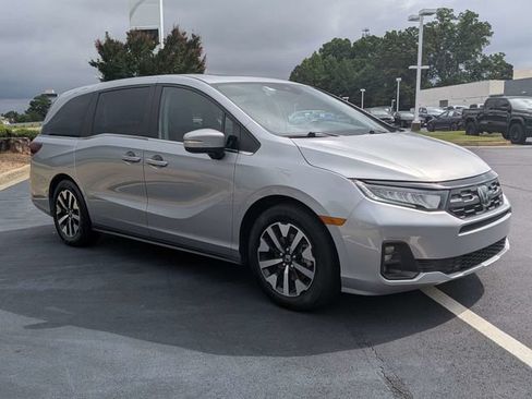 Used 2025 Honda Odyssey EX-L image 2