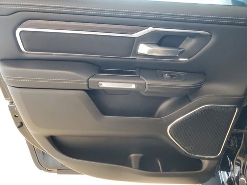 Used 2025 RAM 1500 Laramie AWD/4WD image 16