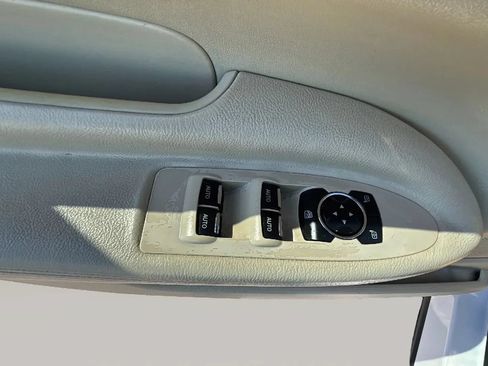 Used 2019 Lincoln MKT AWD image 24