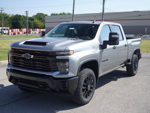 New 2026 Chevrolet Silverado 2500 Custom w/ Custom Value Package image 8