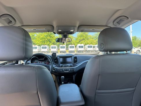 Used 2019 Chevrolet Impala LS FWD image 8