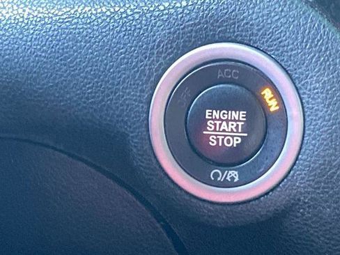 Used 2021 Chrysler 300 S image 13