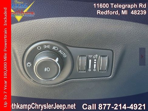 Certified 2022 Jeep Compass Limited image 11