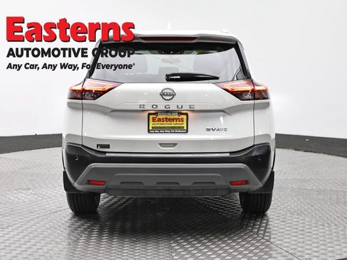 Used 2023 Nissan Rogue SV w/ SV Premium B Package AWD/4WD image 6