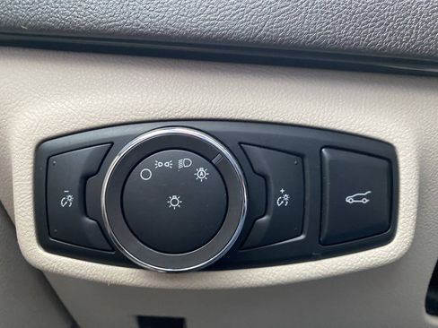 Used 2017 Lincoln MKC Reserve w/ Lincoln MKC Climate Package AWD/4WD image 34