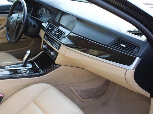 Used 2011 BMW 535i Sedan image 46