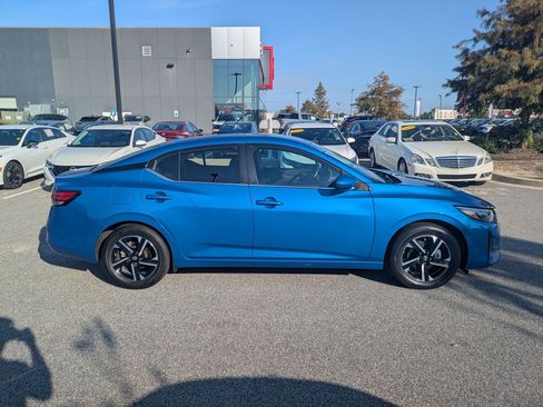 Certified 2025 Nissan Sentra SV FWD image 2
