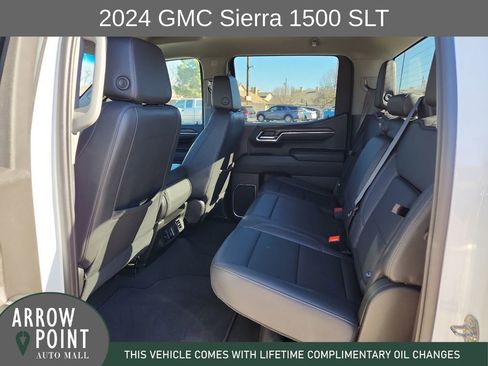 Used 2024 GMC Sierra 1500 SLT image 18