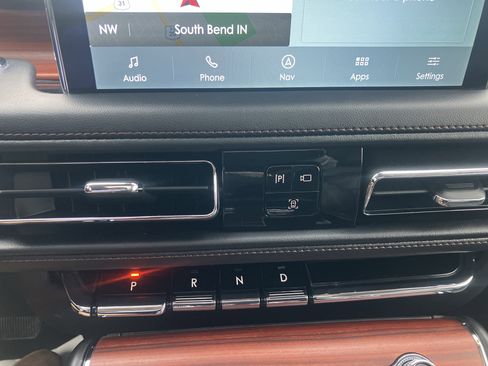 Used 2024 Lincoln Aviator Reserve image 31