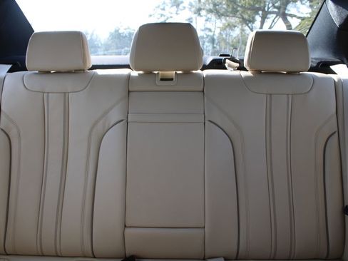 Used 2019 BMW 530i image 62