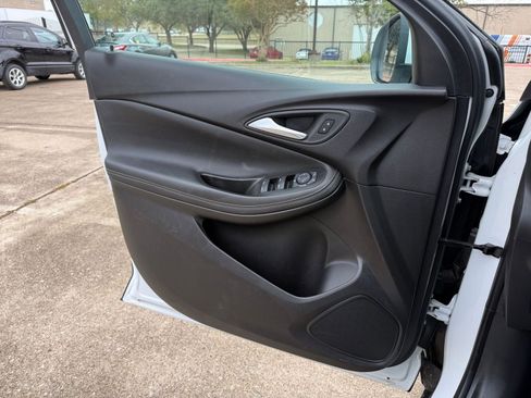 Used 2025 Buick Encore GX Preferred image 20