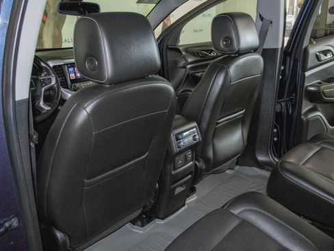 Used 2019 GMC Acadia SLT AWD/4WD image 10