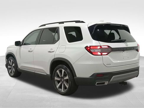 Used 2024 Honda Pilot Elite image 6