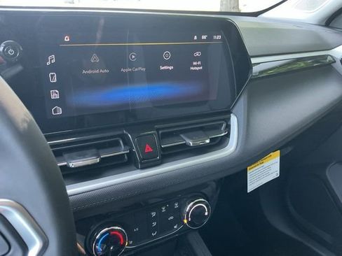 New 2026 Chevrolet TrailBlazer LT w/ Midnight Edition AWD/4WD image 13