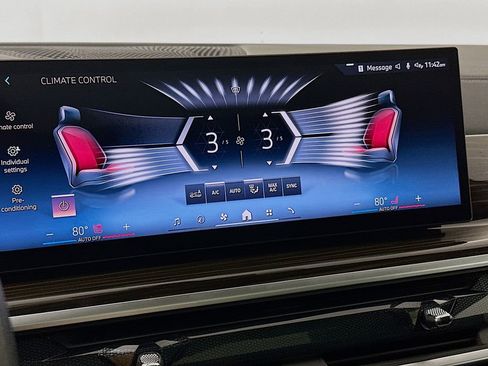 Used 2026 BMW X6 xDrive40i image 21