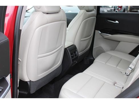 Used 2019 Cadillac XT4 Premium Luxury image 21