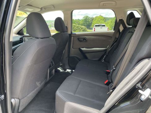 Used 2023 Nissan Rogue S FWD image 3